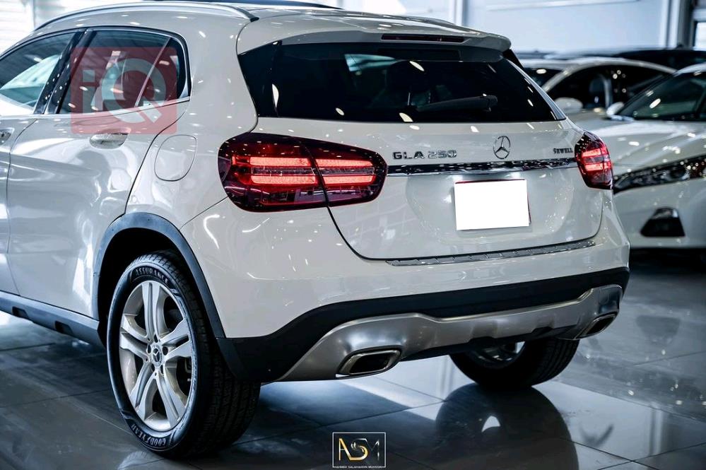 مرسيدس بنز GLA